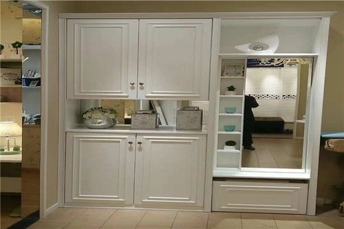 都江堰整體衣柜定制報價指南 選擇與預(yù)算詳解