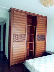 整體衣柜怎么選才靠譜？一篇看懂選材、設(shè)計(jì)與避坑指南